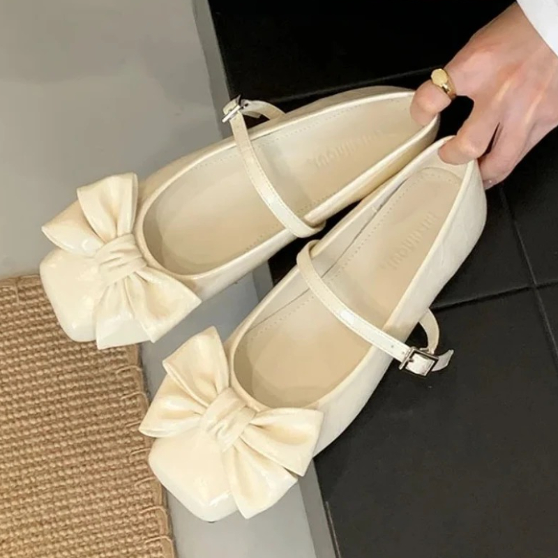 Women Shoes Brands - Sepatu Pumps Wanita Desain Pita Lucu