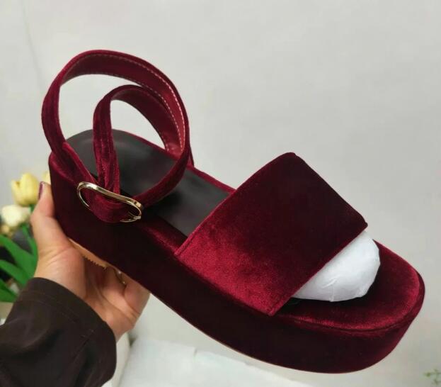 Sandal Wedges Tali Pergelangan - Wedge Heeled Sneaker ulasan dan harga