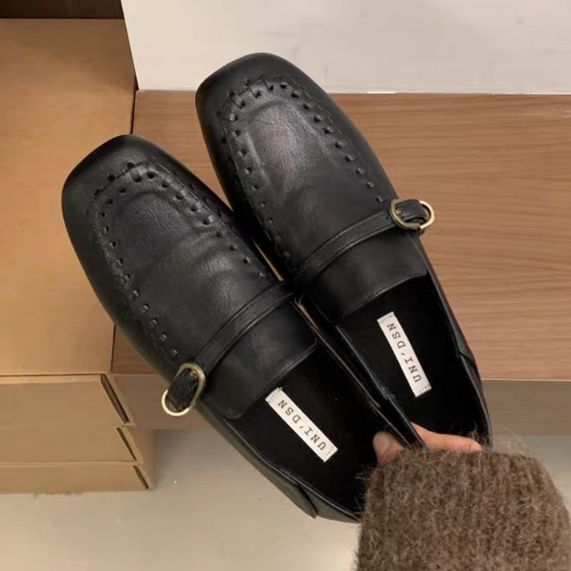 Sepatu Flat Wanita Model Kotak - Women Shoes Brands ulasan dan harga