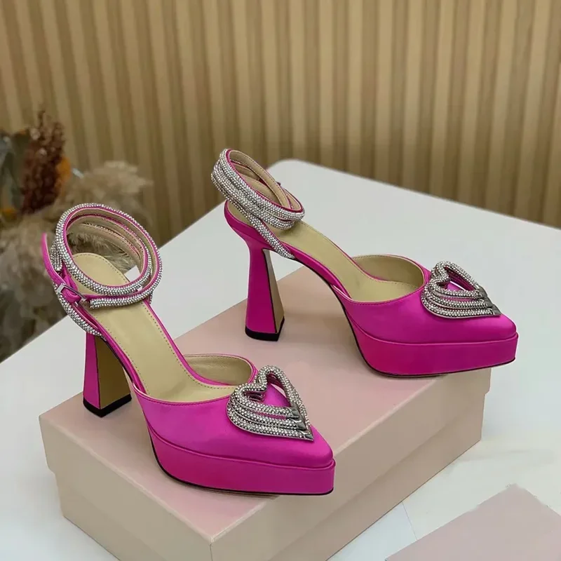 Sandal Dekorasi Cinta Kristal  - Metallic Heel Sandal ulasan dan harga
